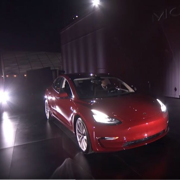 Tesla Fabrica Portugal