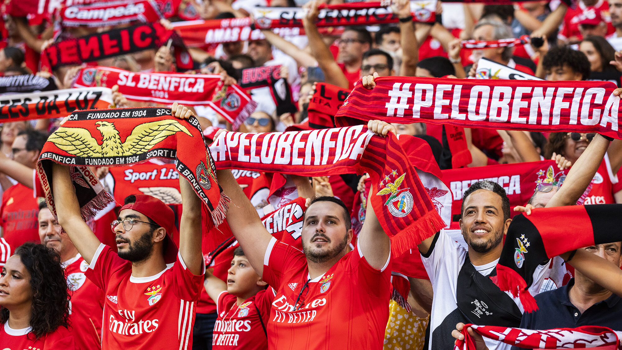 Benfica Chega Aos Mil S Cios Mas Tem Mil Ativos Eco