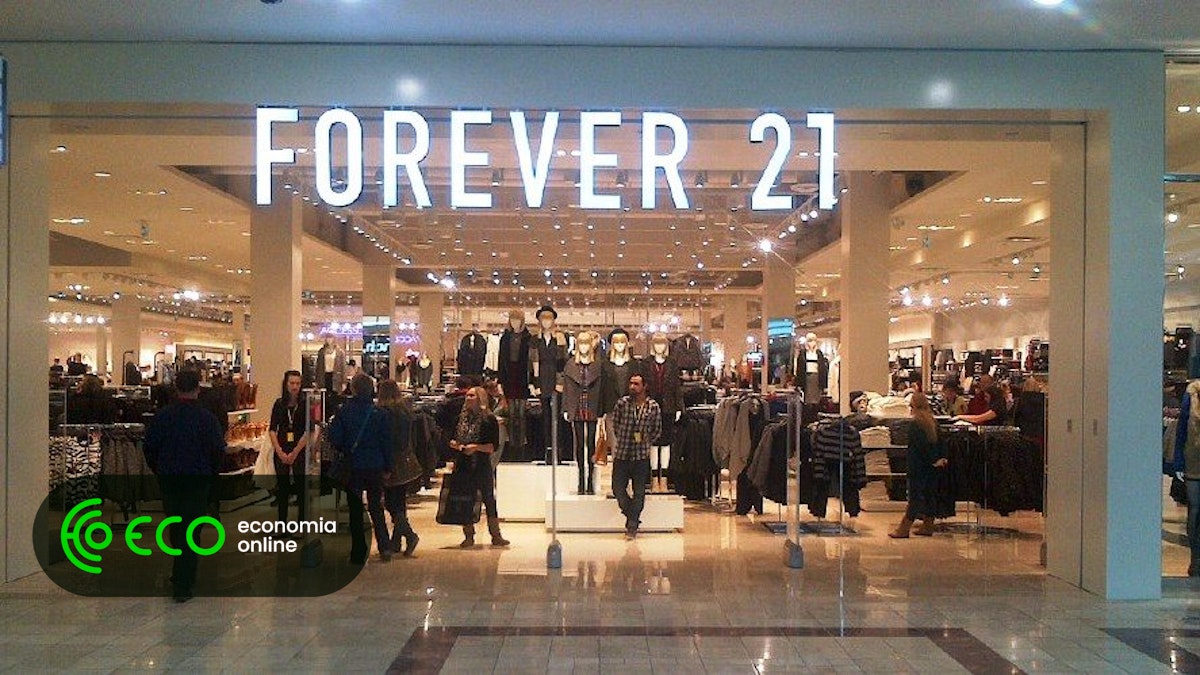 Forever 21 está à beira da falência, Economia