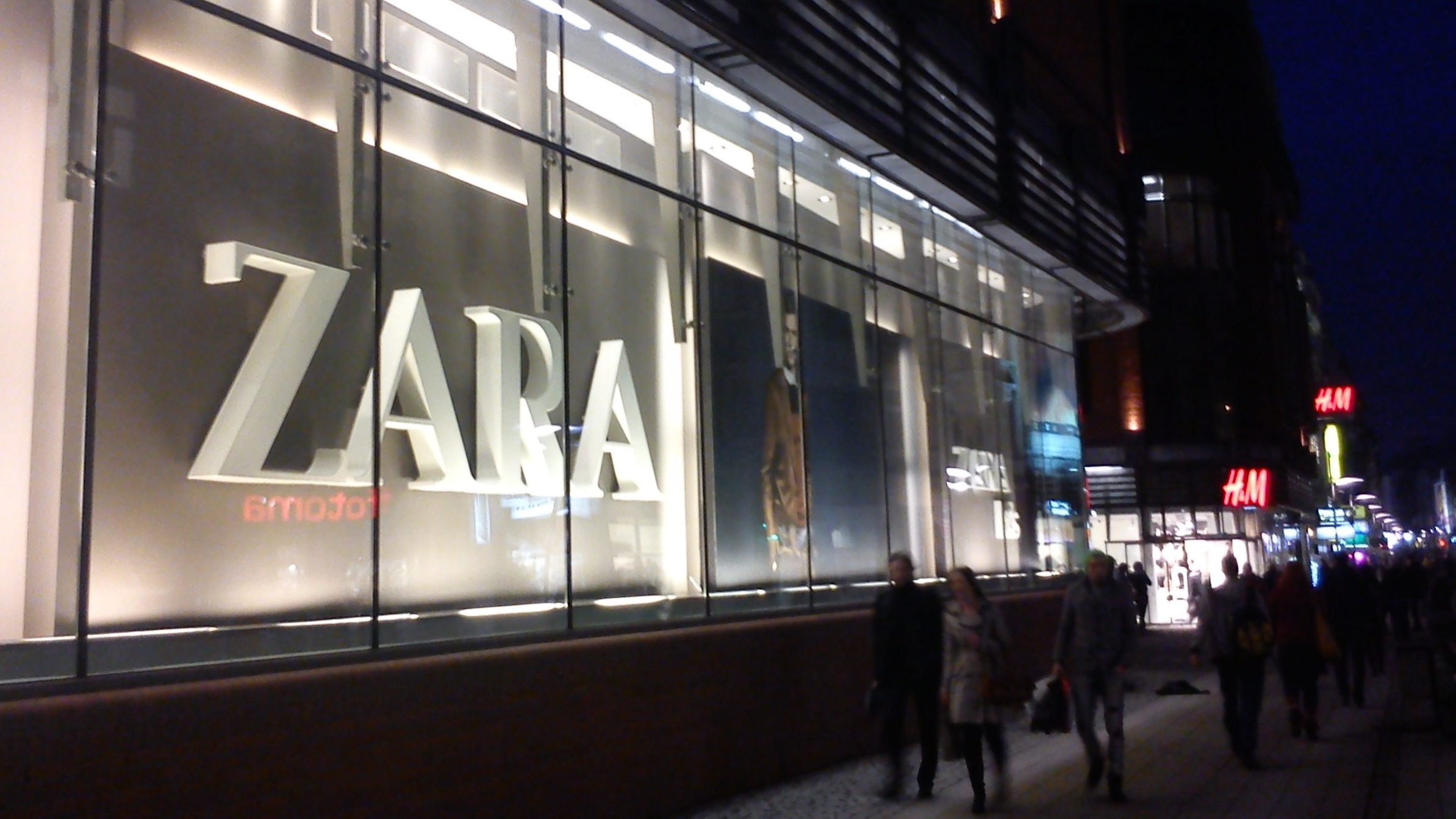 É oficial: já pode comprar e vender roupa em segunda mão na Zara