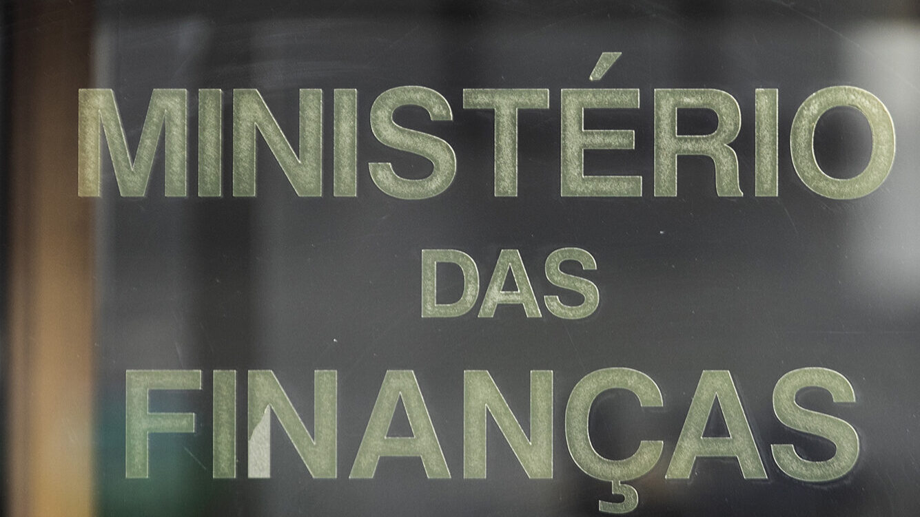 Aumentos Salariais E Revisão De Carreiras O Que Vai Mudar Na Função Pública Eco 1546