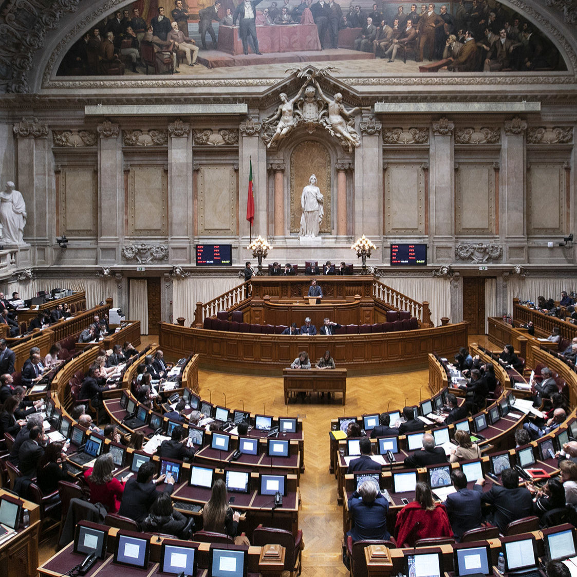 Debate no plenário sobre a CGD - 24JAN19