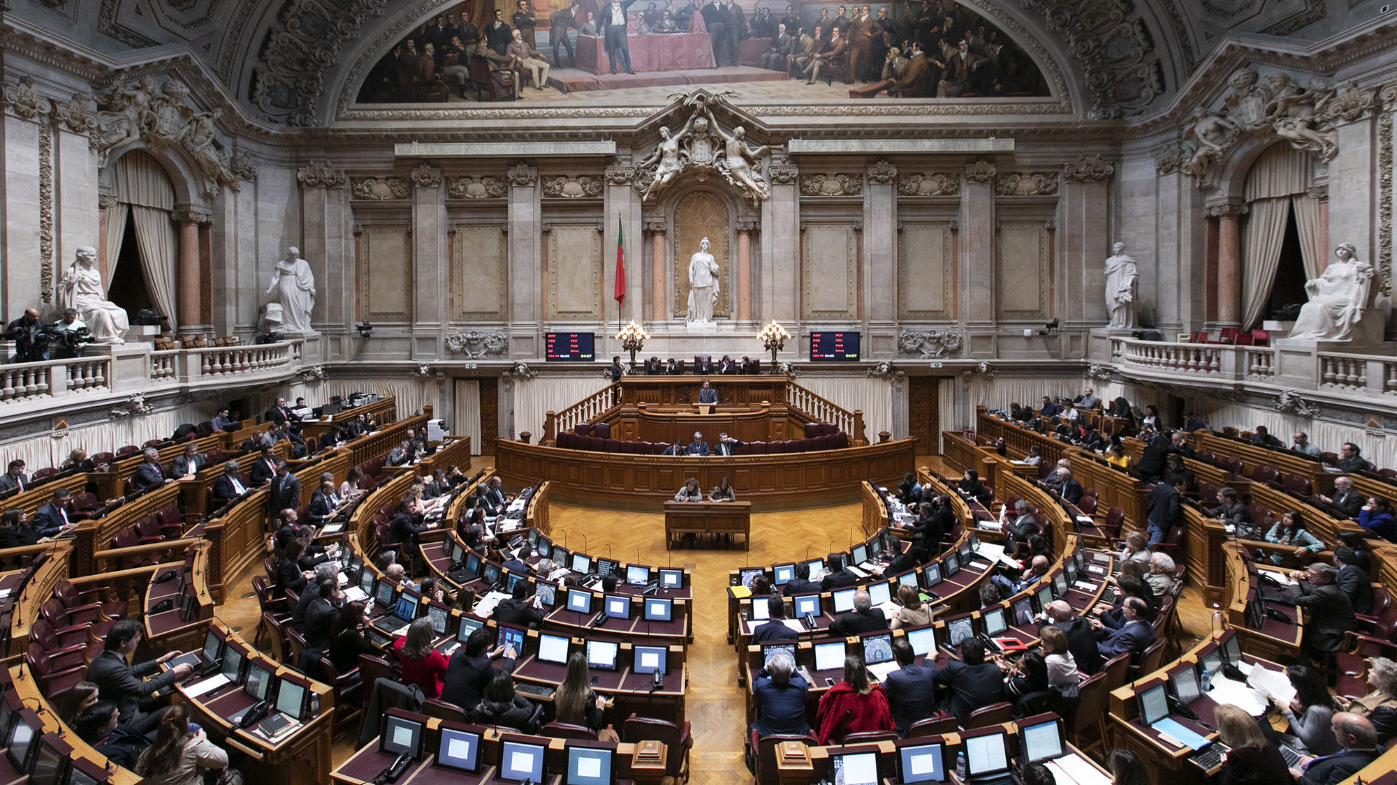 Debate no plenário sobre a CGD - 24JAN19