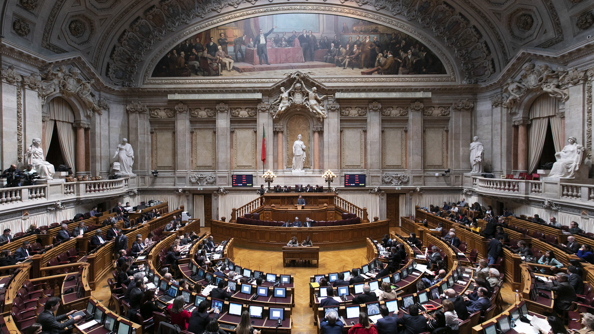 Debate no plenário sobre a CGD - 24JAN19