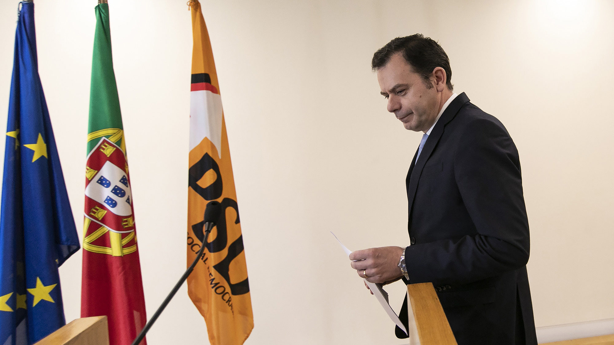 Luís Montenegro apresenta a candidatura à liderança do PSD - 11JAN19