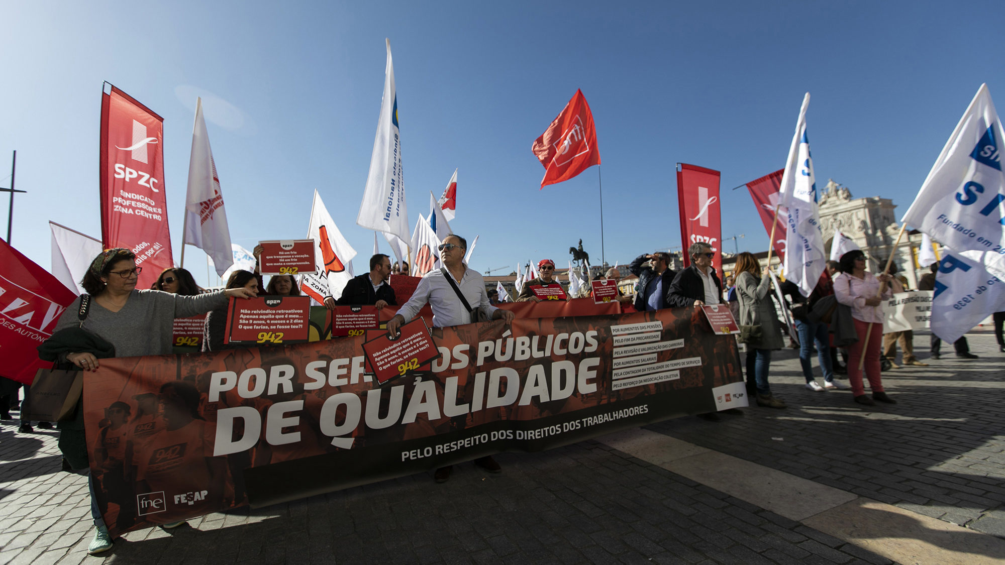 Início da greve de dois dias dos trabalhadores da Função Pública - 14FEV19