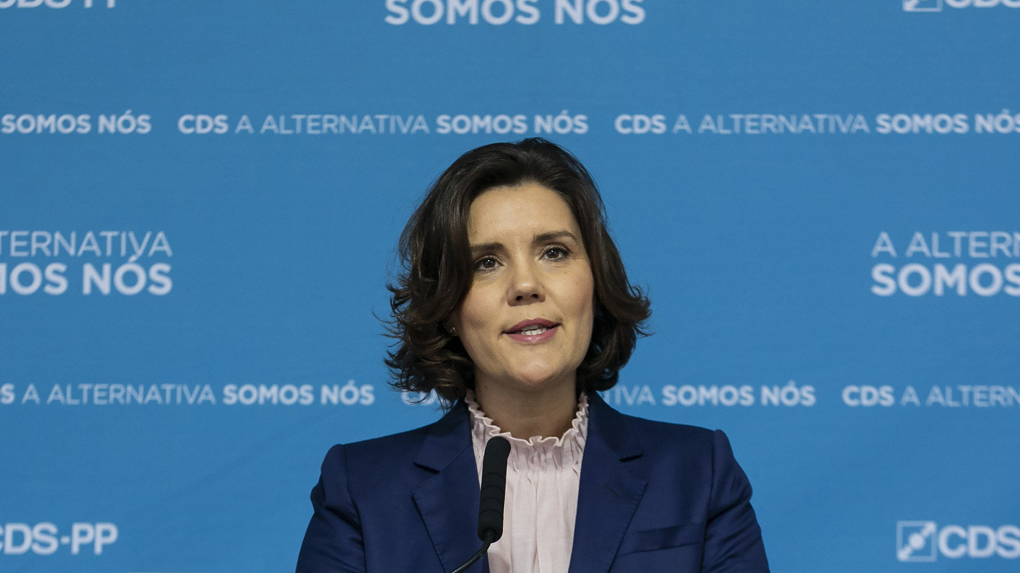 Assunção Cristas anuncia, em conferência de imprensa, uma moção de censura contra o Governo - 15FEV19