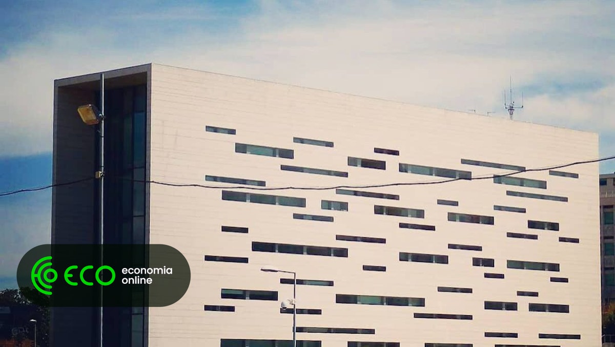 Nova Medical School Investe 3,2 Milhões em Centro de Inovação Médica para Revolucionar a Saúde em Portugal