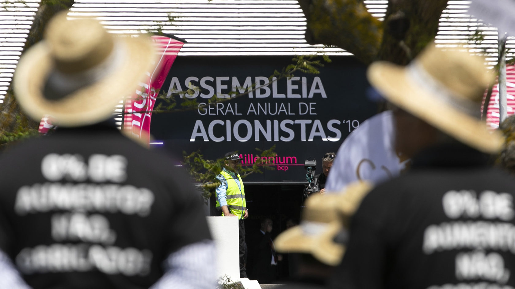 Manifestação de trabalhadores e reformados do Millennium BCP, no Taguspark - 22MAI19