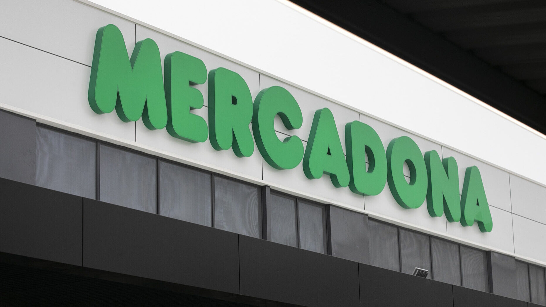 Mercadona inaugura a primeira loja em Portugal - 01JUL19