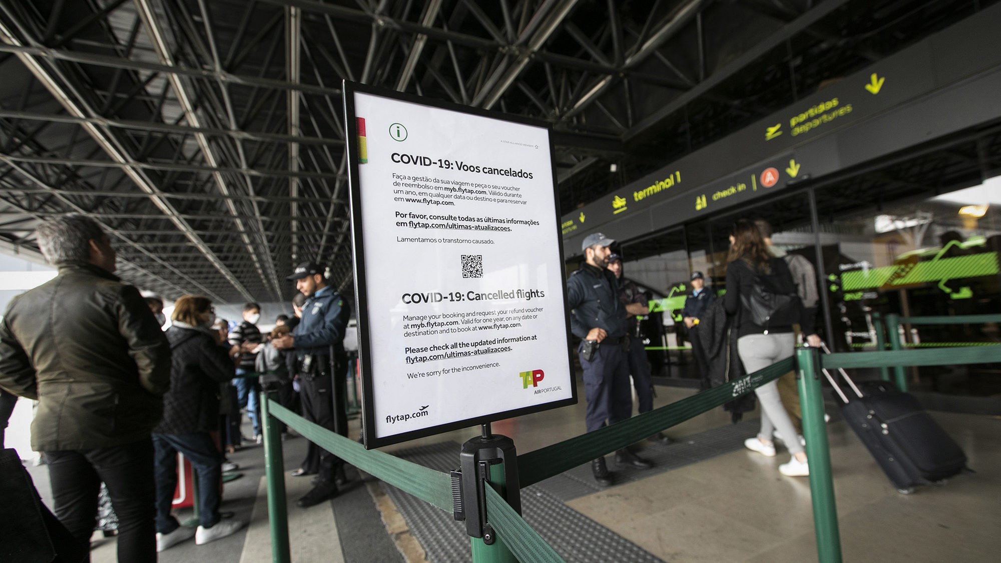 Aeroporto de Lisboa em tempo de pandemia do COVID-19 - 19MAR20