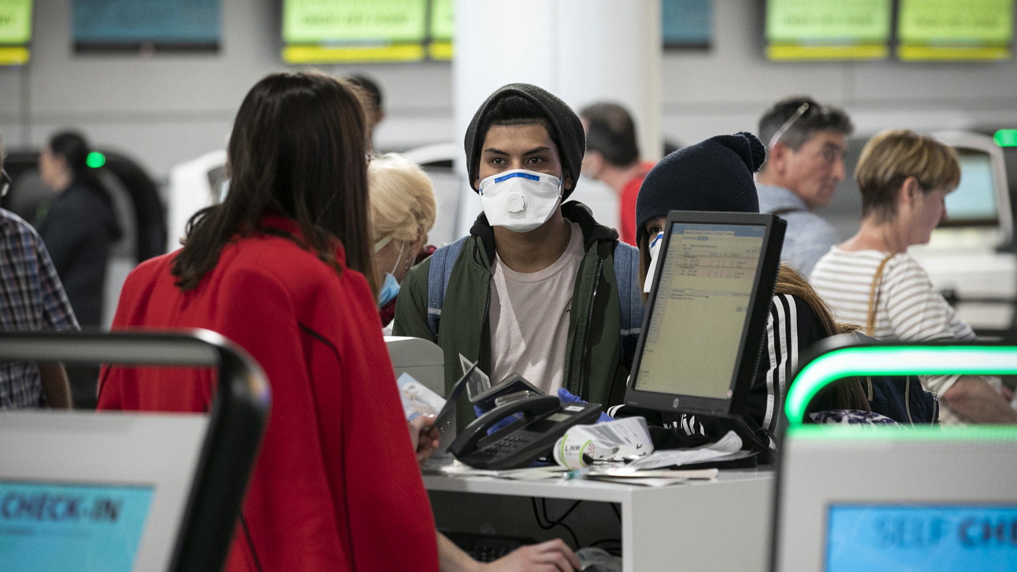 Aeroporto de Lisboa em tempo de pandemia do COVID-19 - 19MAR20