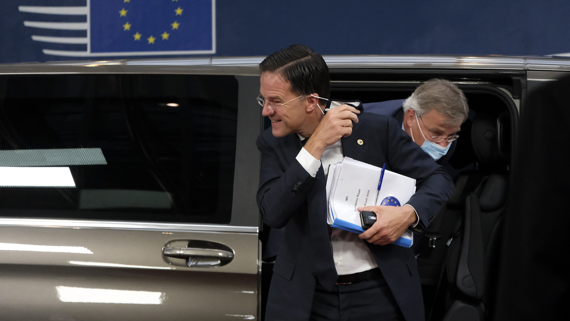 Cimeira europeia para aprovação do pacote de ajuda financeira aos países da União Europeia no pós pandemia