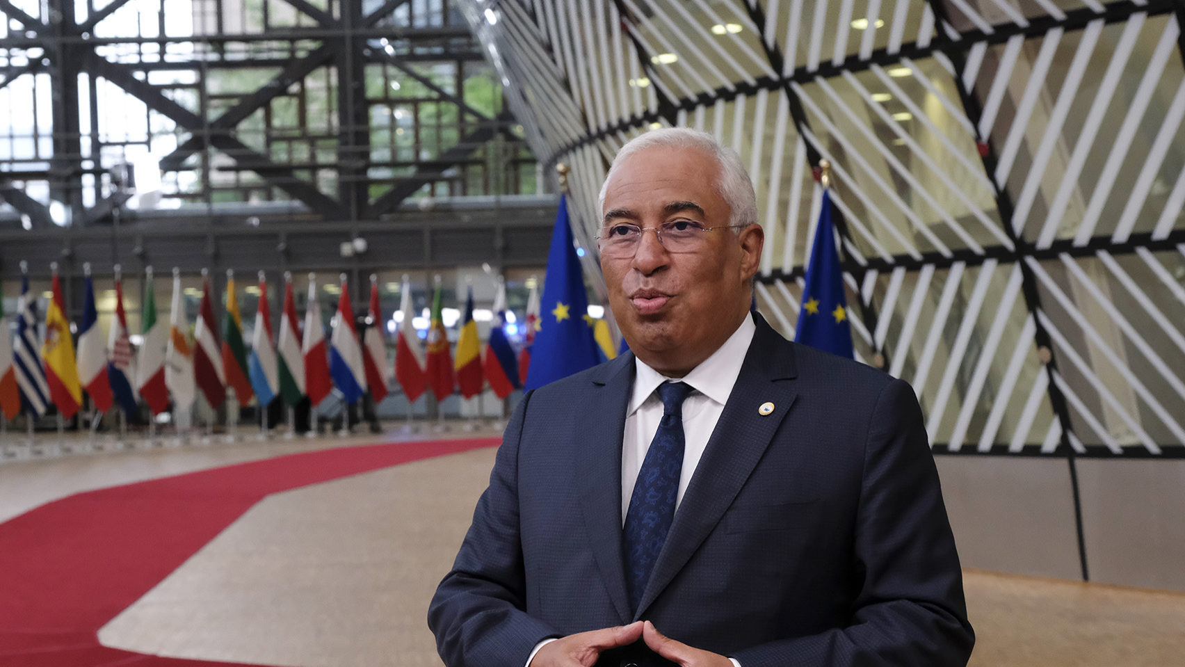 Cimeira europeia para aprovação do pacote de ajuda financeira aos países da União Europeia no pós pandemia