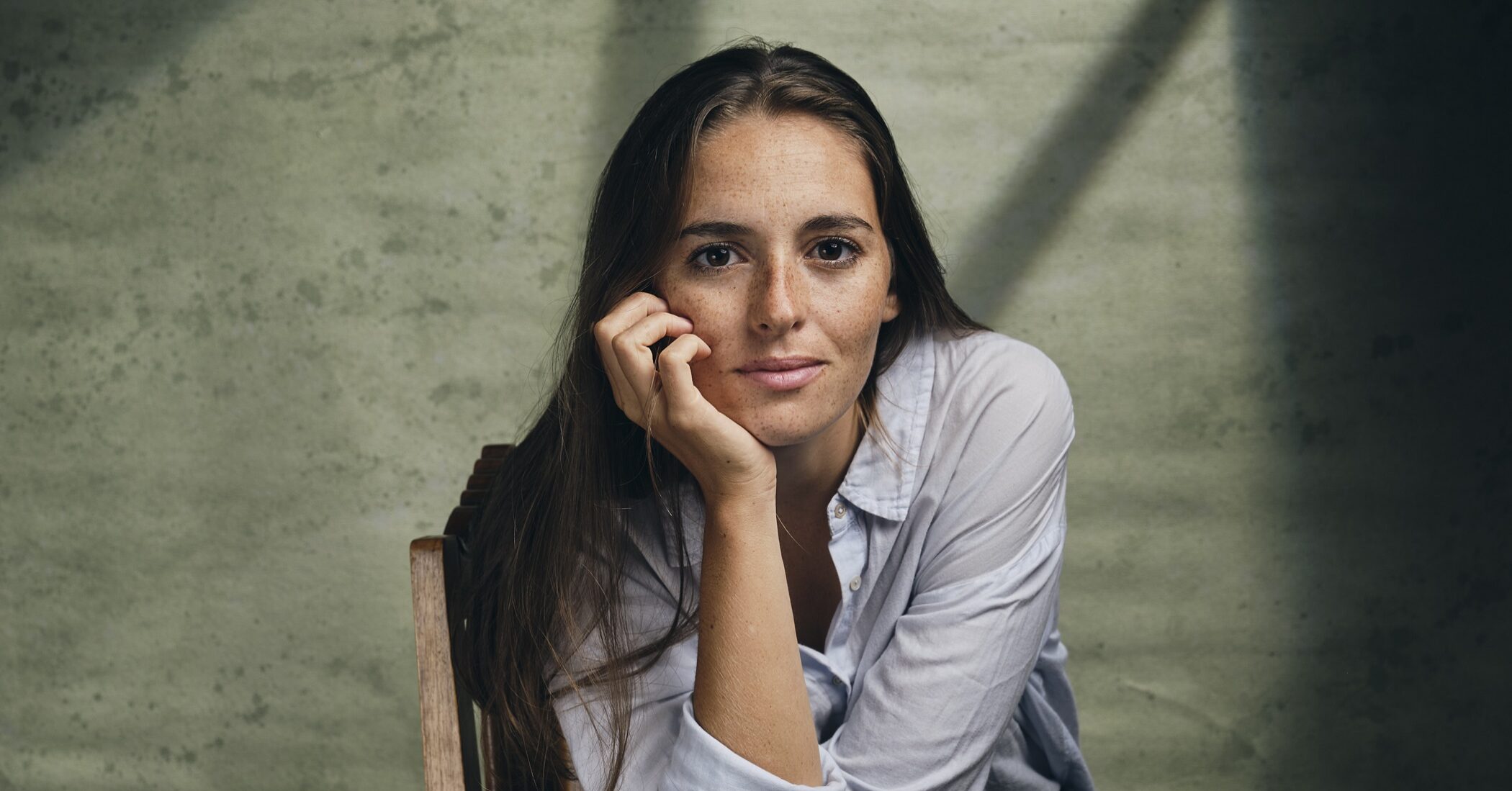 Prémio Ageas Teatro Nacional D. Maria II distingue atriz Sara Barros Leitão - ECO