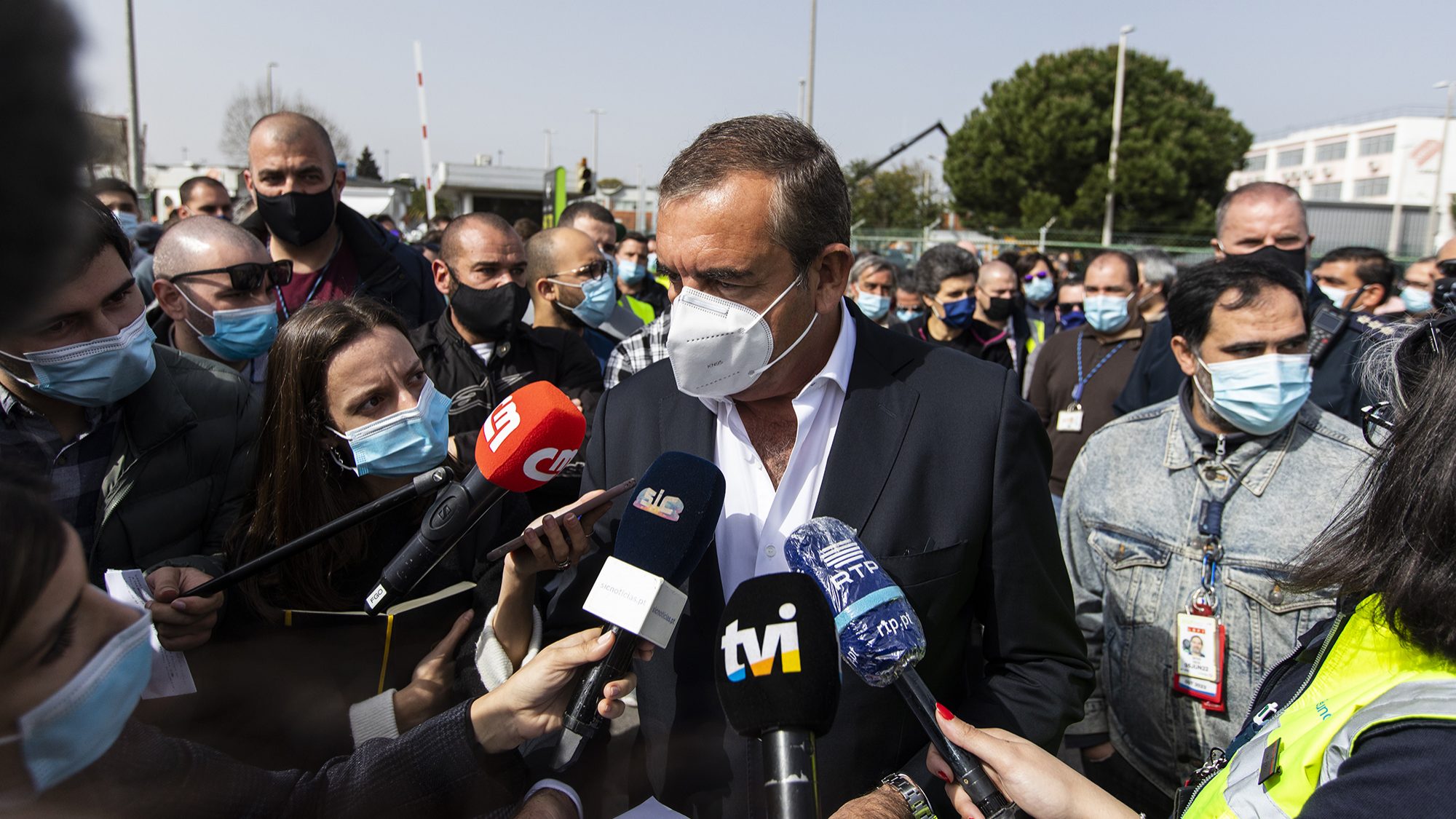 Trabalhadores da Groundforce manifestam-se em frente à sede da empresa - 03MAR21