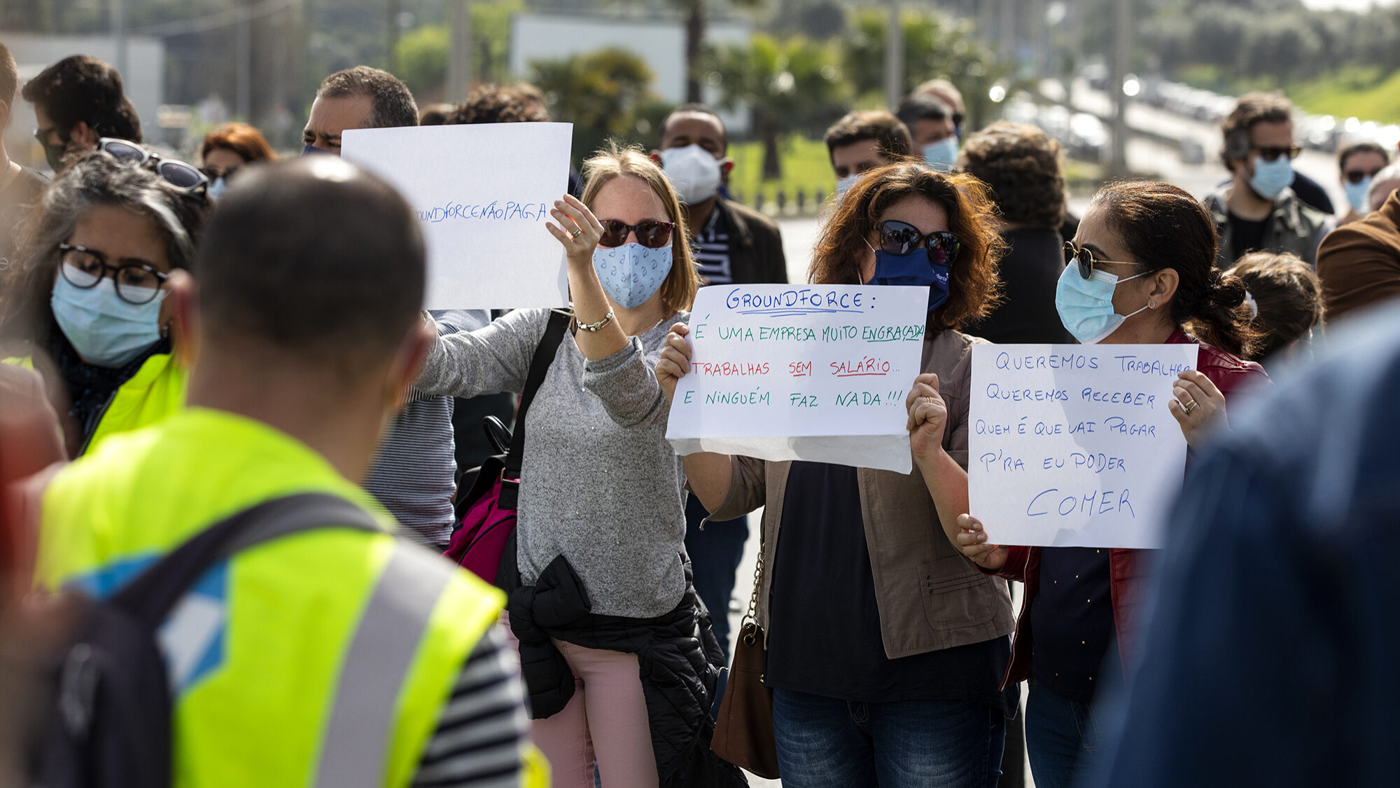 Trabalhadores da Groundforce manifestam-se em frente à sede da empresa - 03MAR21
