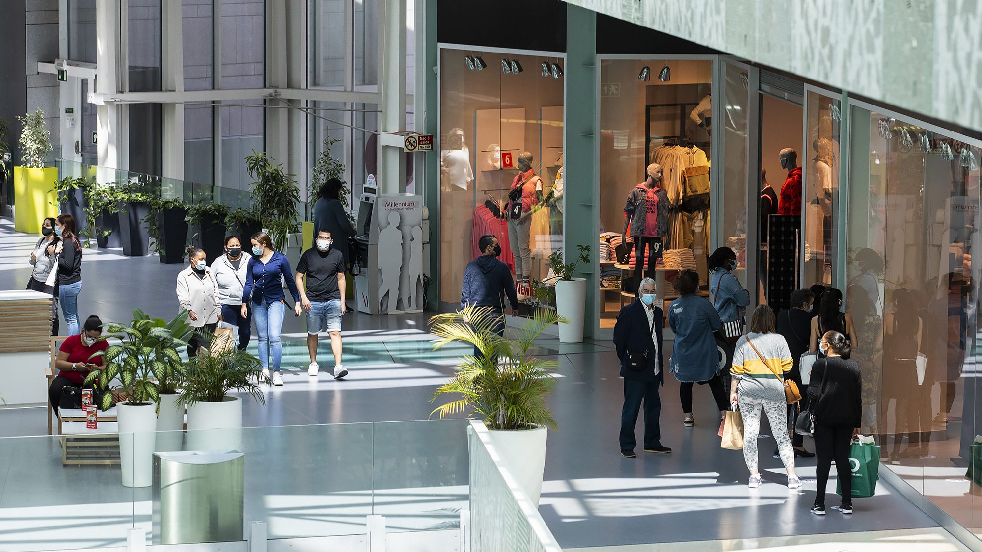 Alegro Sintra volta a abrir ao público após segundo confinamento - 19ABR21