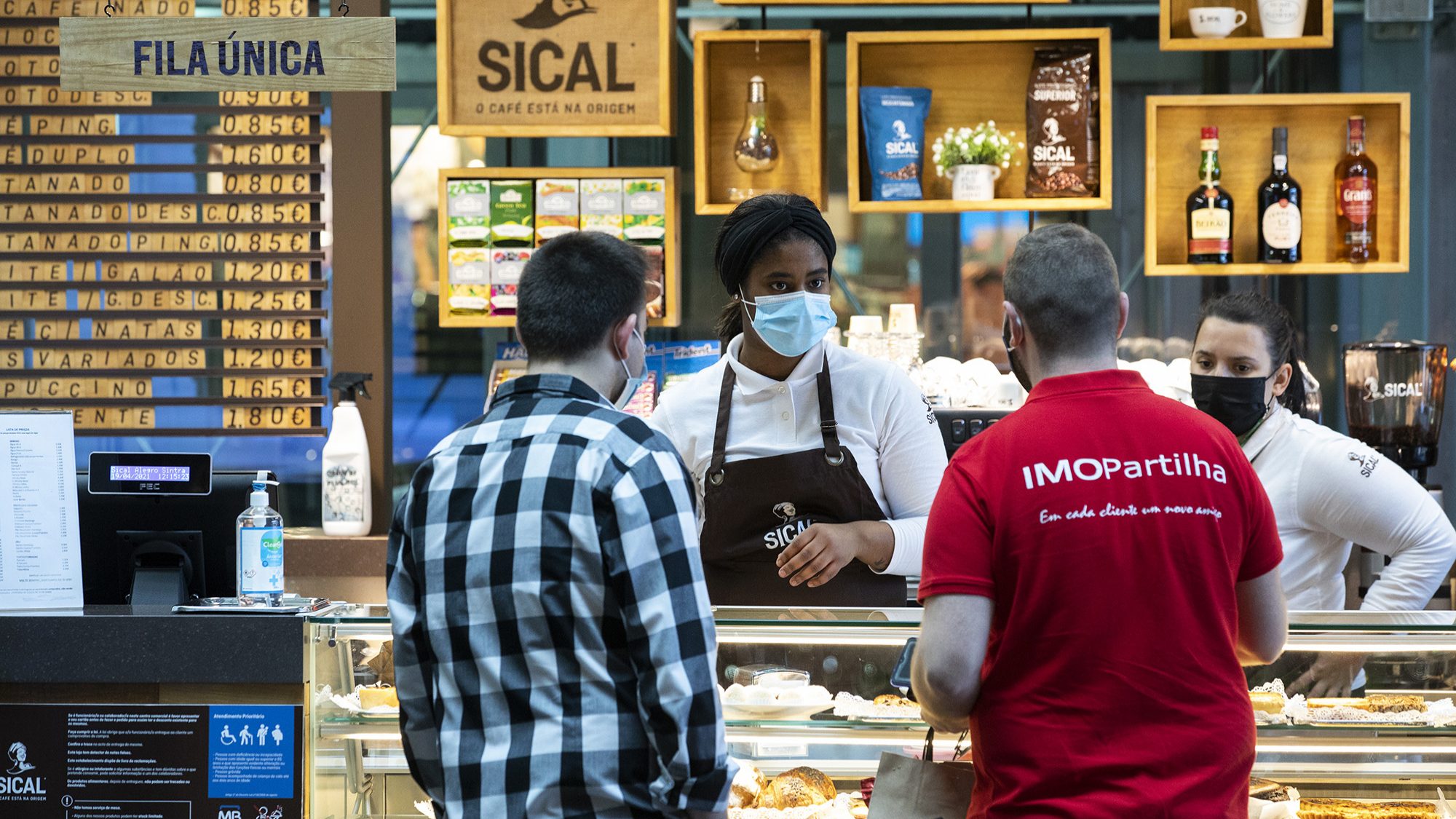 Alegro Sintra volta a abrir ao público após segundo confinamento - 19ABR21