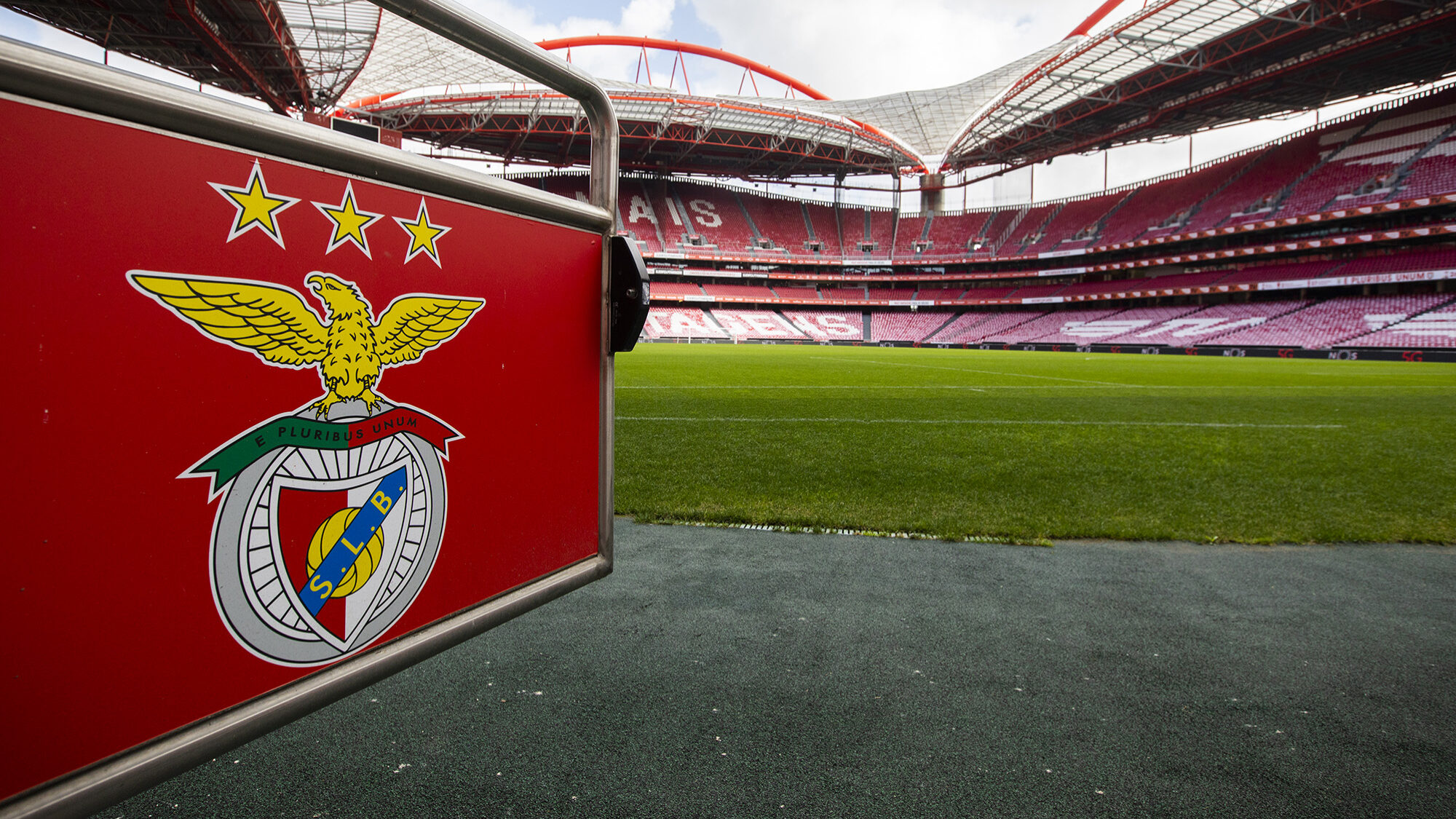 Estádio da Luz é o primeiro estádio em Portugal com tecnologia 5G - 09ABR21