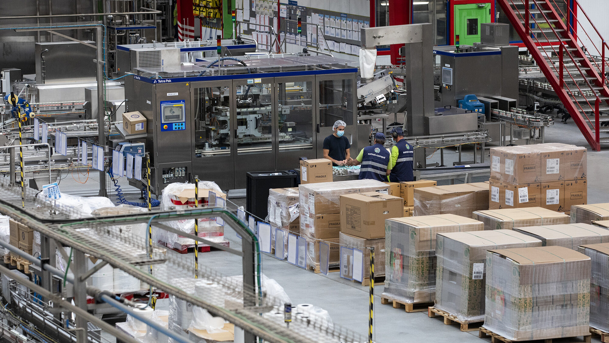 Fábrica da Sumol + Compal é a 1ª fábrica 5G em Portugal - 10NOV21