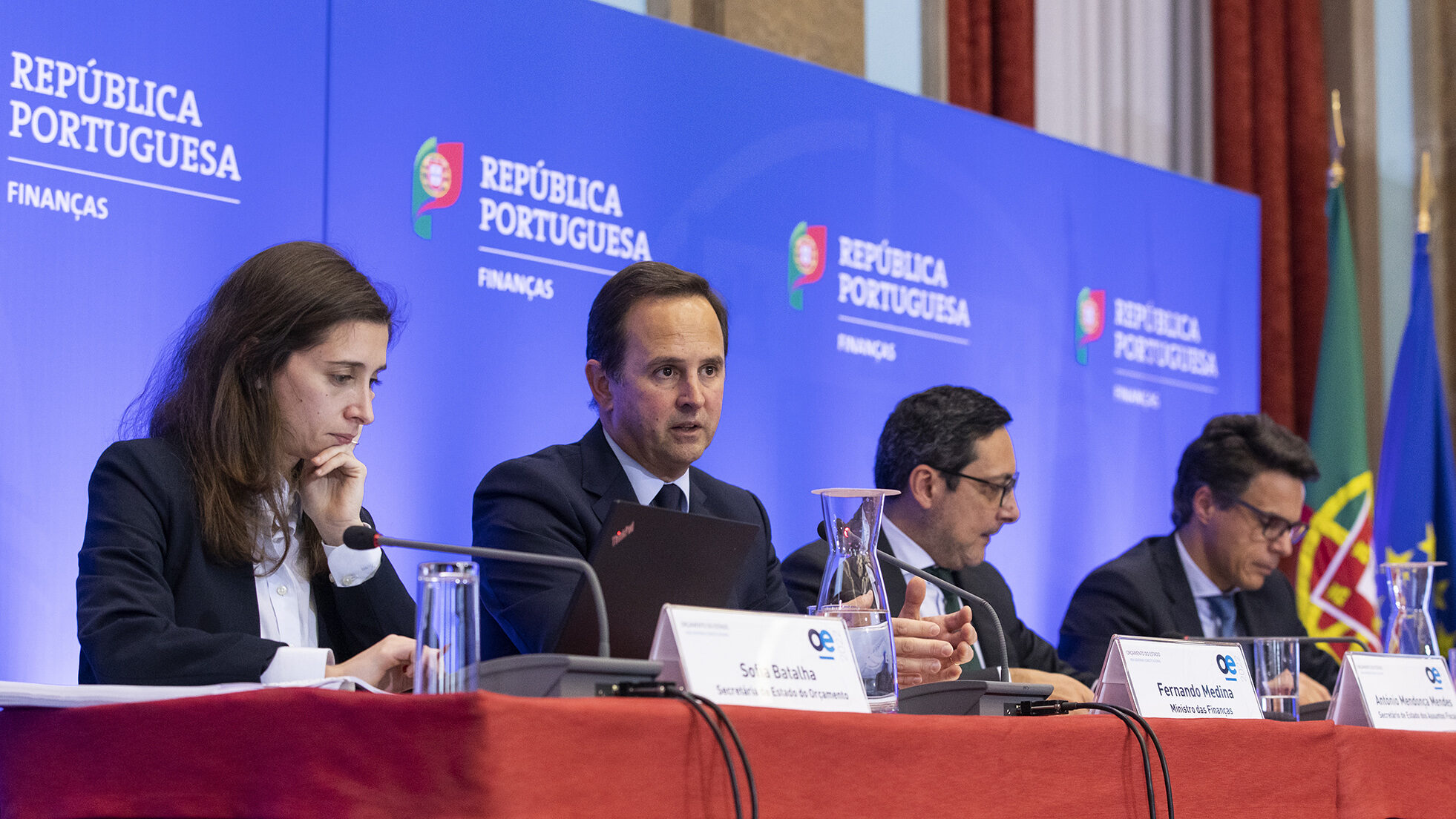 Entrega e apresentação do Orçamento do Estado 2022 - 13ABR22