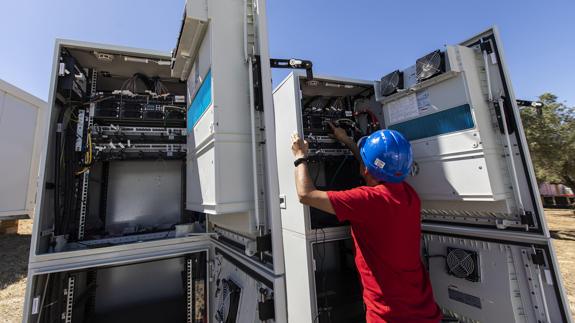Instalação da rede de telecomunicações e 5G no Rock in Rio Lisboa - 07JUN22