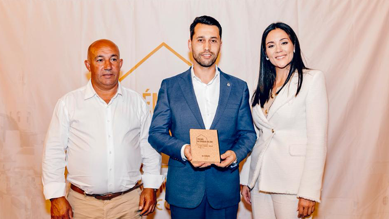 Junta de Freguesia do Vau recebe menção honrosa no Prémio de Autarquia do Ano