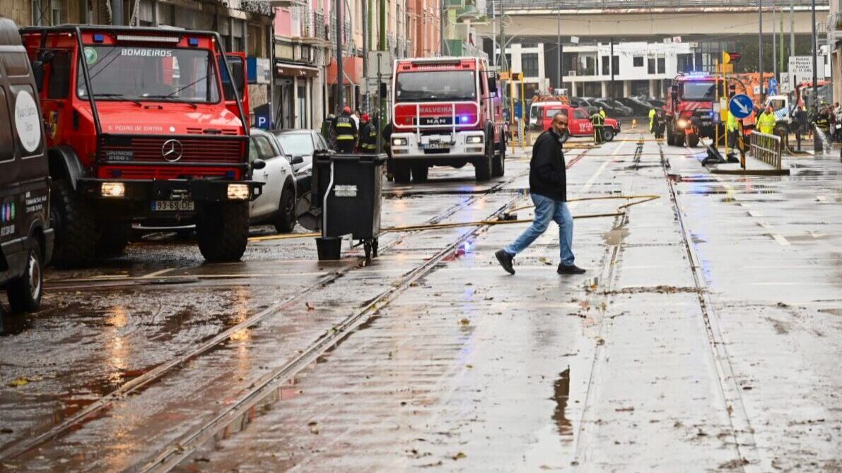 Cheias em Algés - 13DEZ22