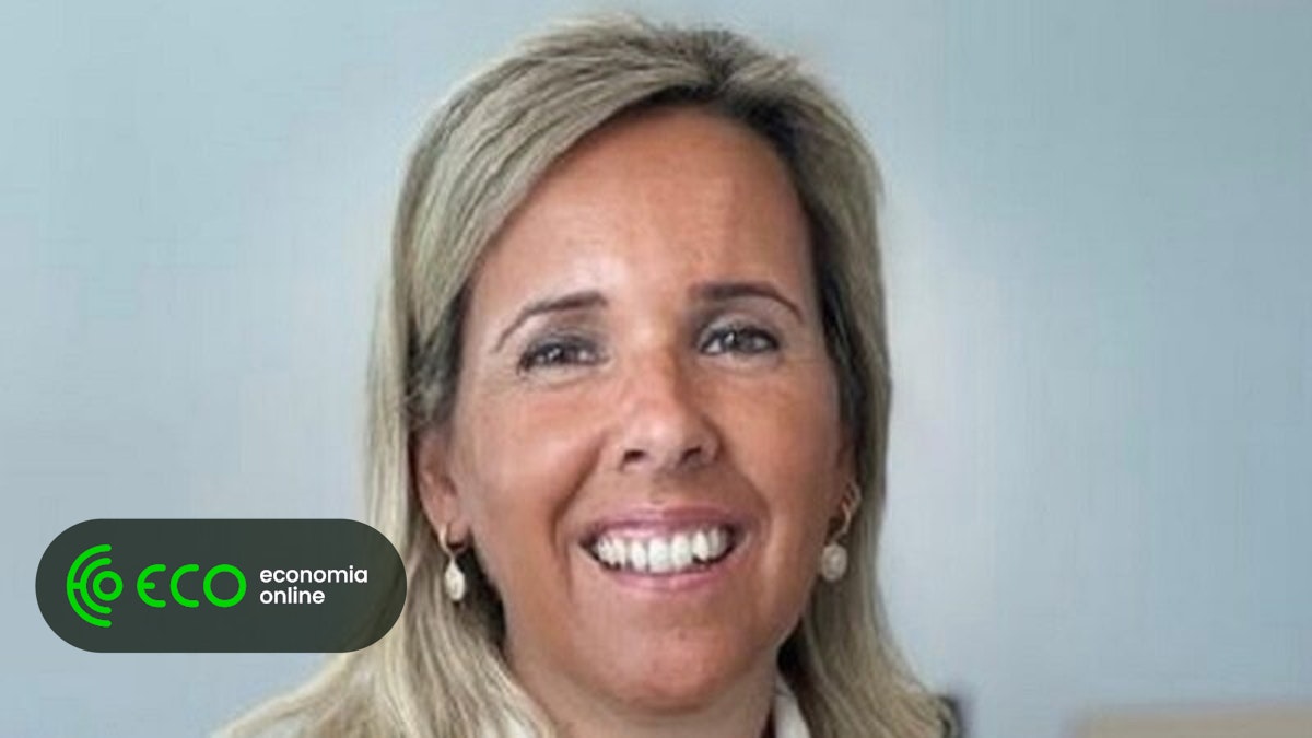 Cláudia Monteiro - Forever Living - O sucesso na indústria de marketing de  rede não é encontrar a pessoa certa, mas se tornar a pessoa certa.   #networkmarketing #networking #empreendedorismofeminino  #empreendedorismofeminino