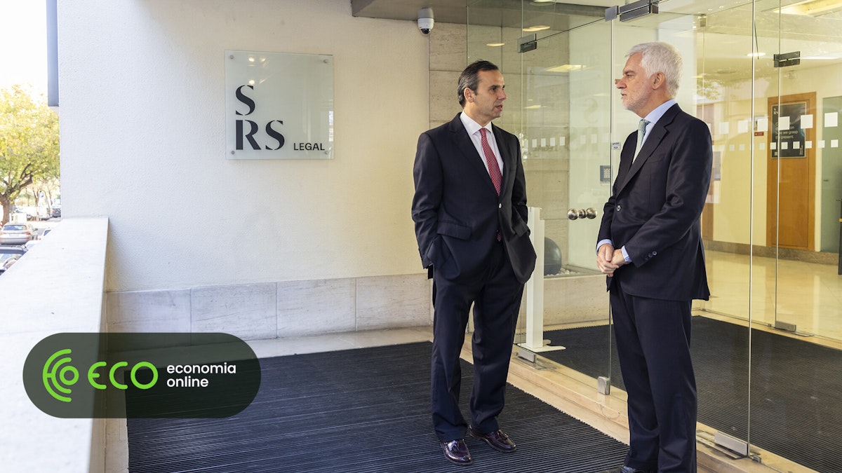 SRS Legal promove dez advogados – ECO