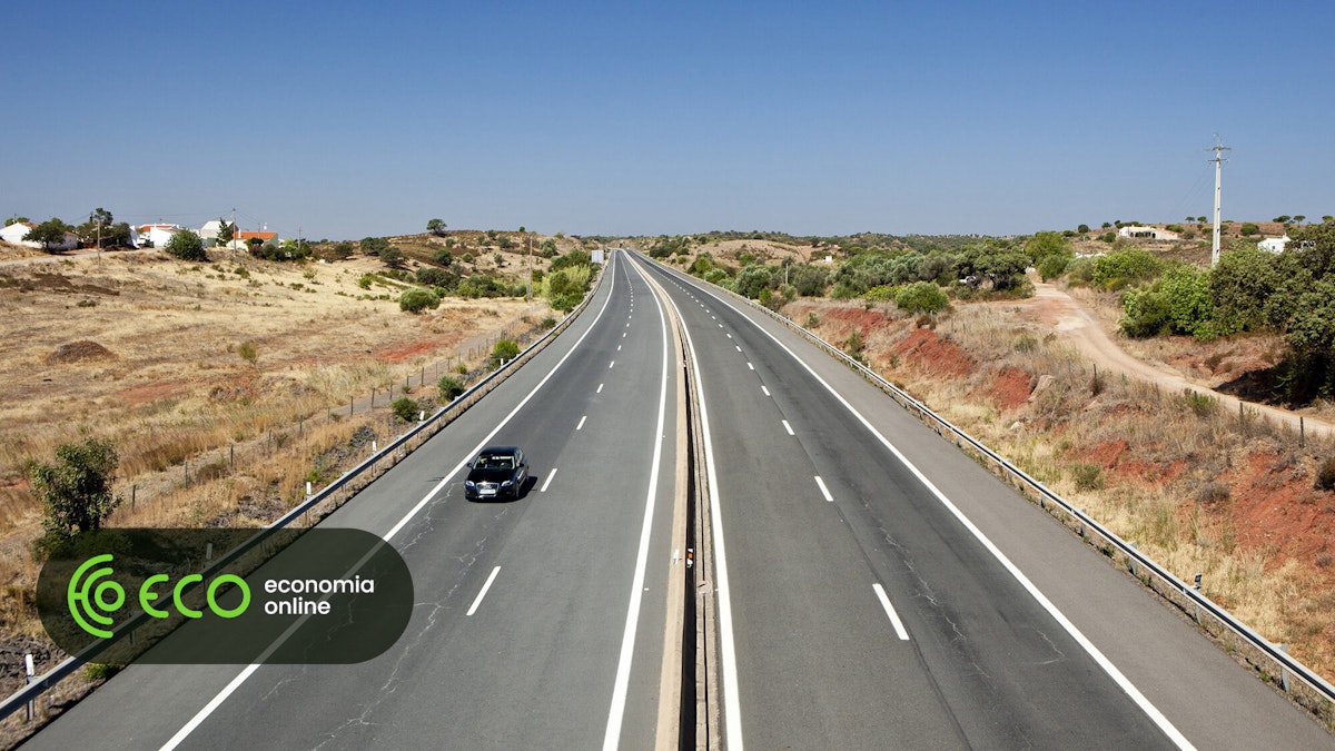 Algarve Residents Invited to Share Their Thoughts on Public Transport Mobility