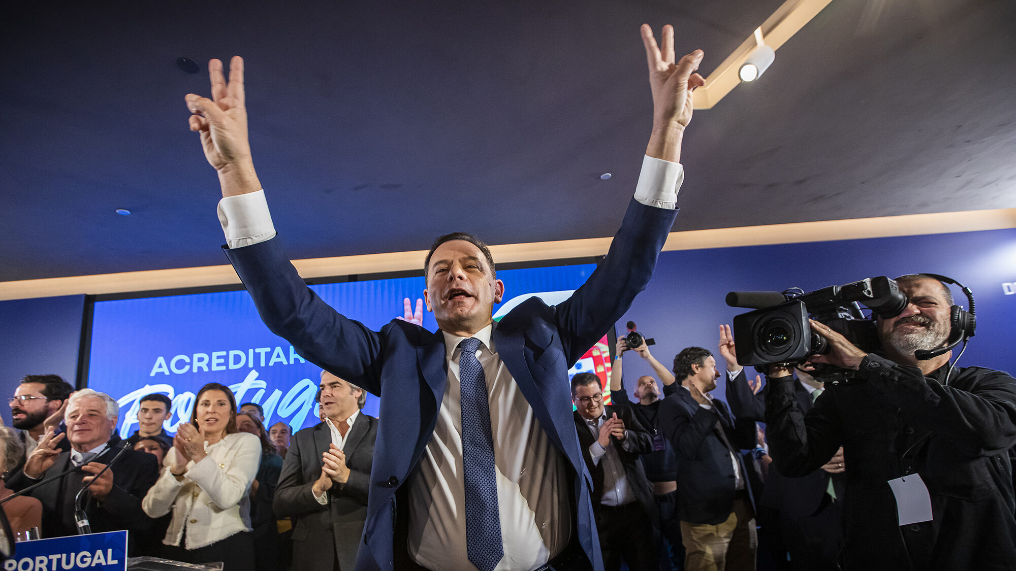 Legislativas 2024: Luís Montenegro discursa depois da vitória nas eleições legislativas - 11MAR24