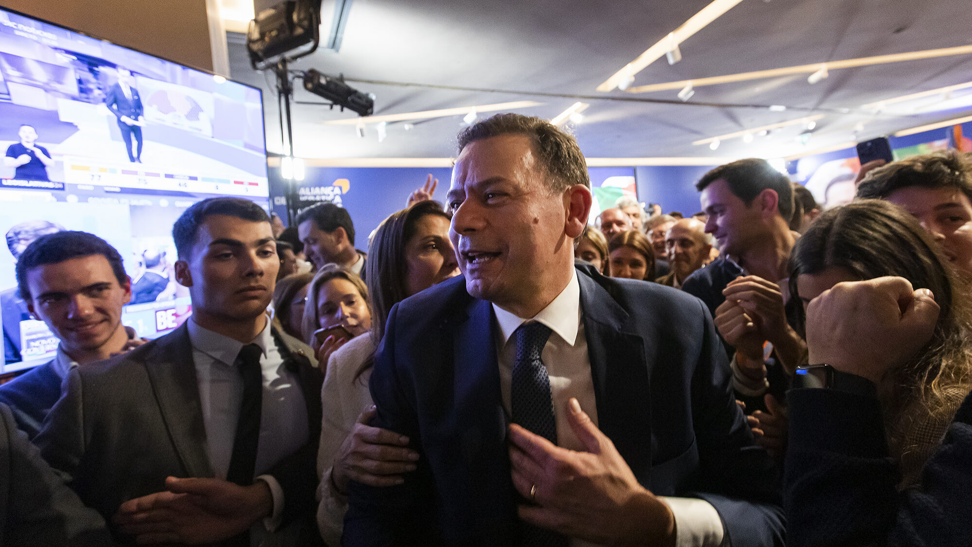 Legislativas 2024: Luís Montenegro discursa depois da vitória nas eleições legislativas - 11MAR24