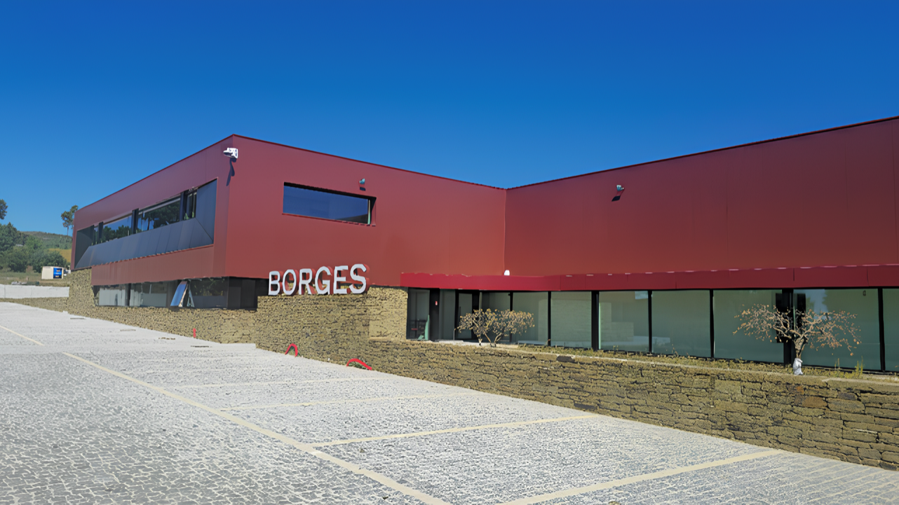 Centro de Vinificação em Sabrosa, da Sociedade dos Vinhos Borges