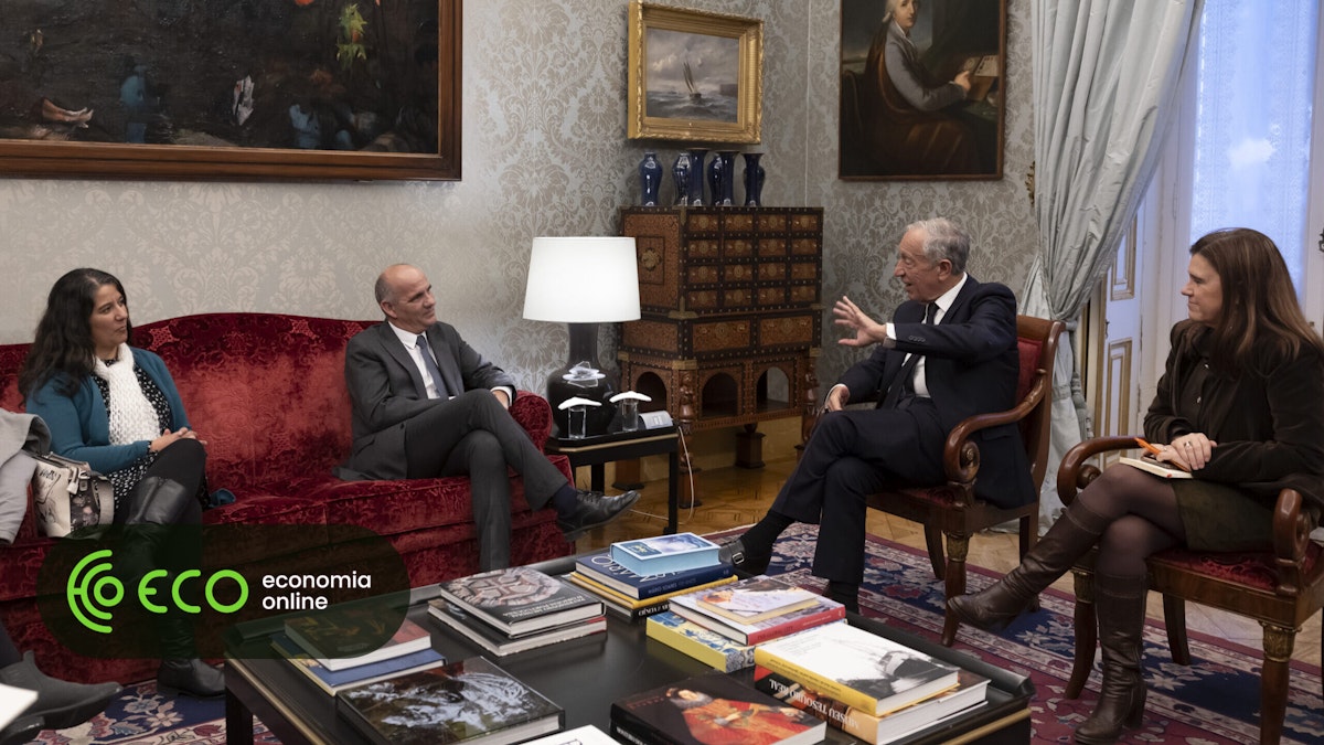 Marcelo e PCP têm “opiniões divergentes, que são notórias e públicas ...