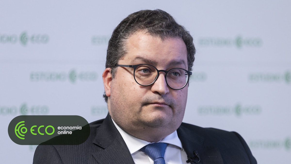 Portugal: Gastos Excessivos e Atrasos no PRR Geram Alerta do Conselho de Finanças Públicas