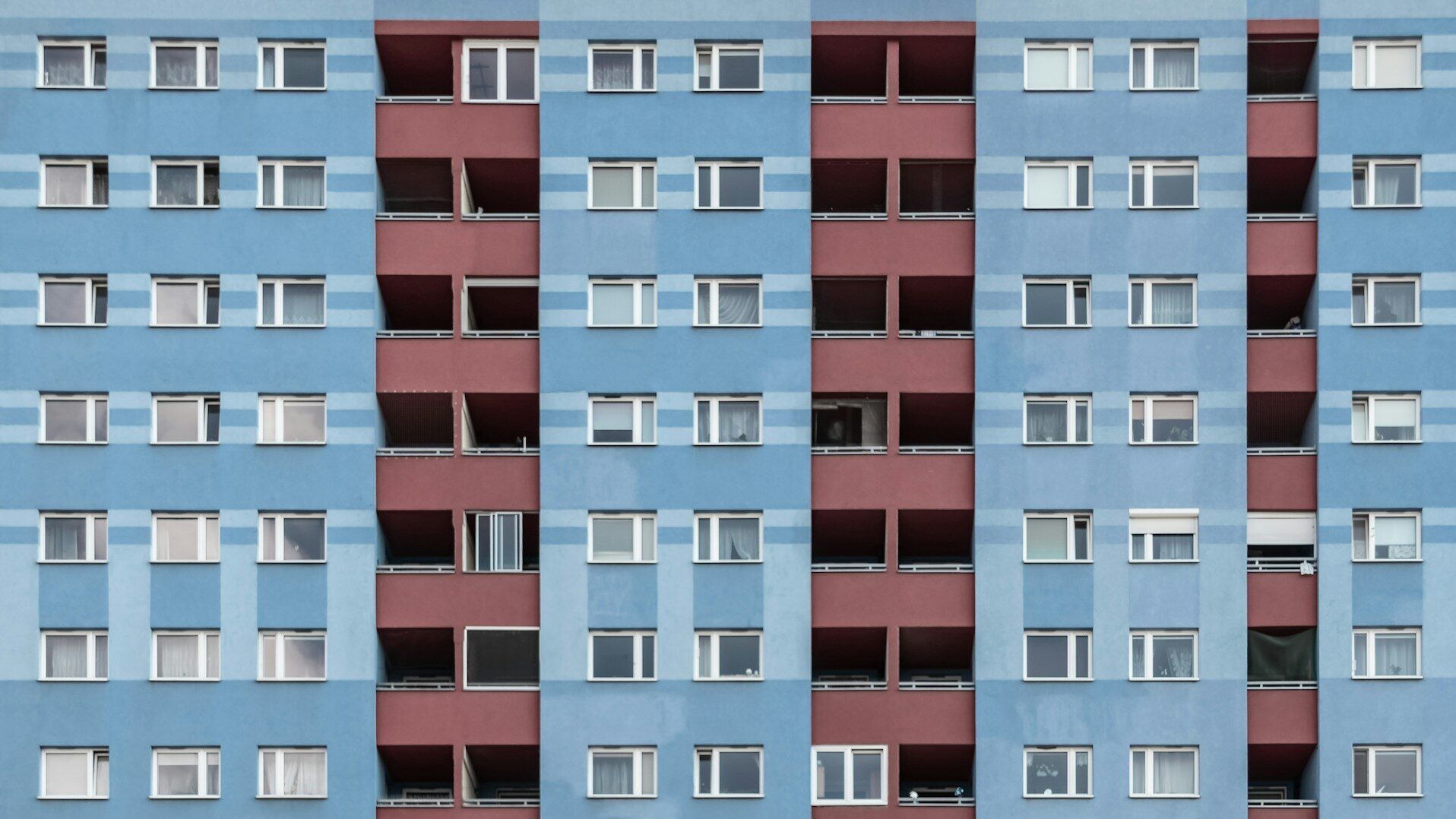 La UE lanza un plan innovador para combatir la crisis de vivienda en Europa