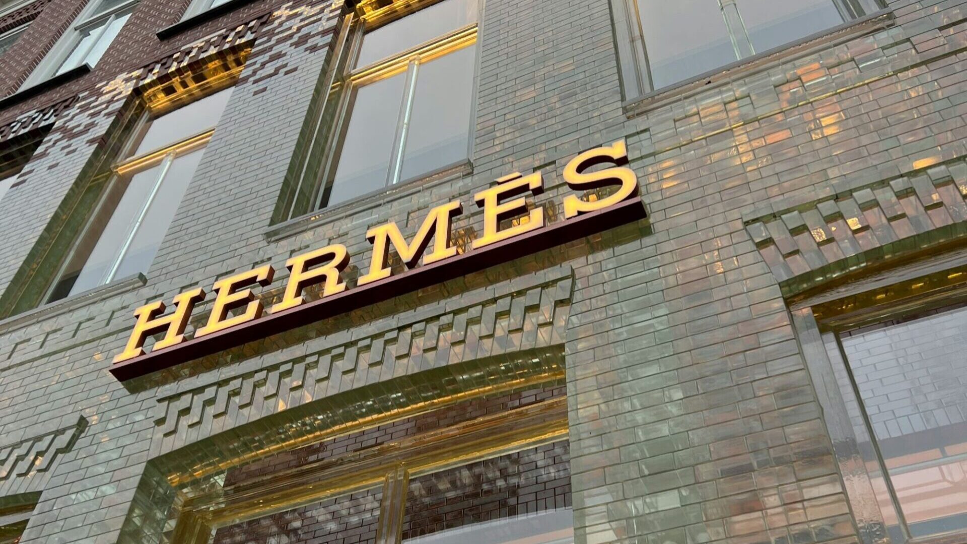 Hermès fatura mais no primeiro semestre apesar de França e do Médio Oriente