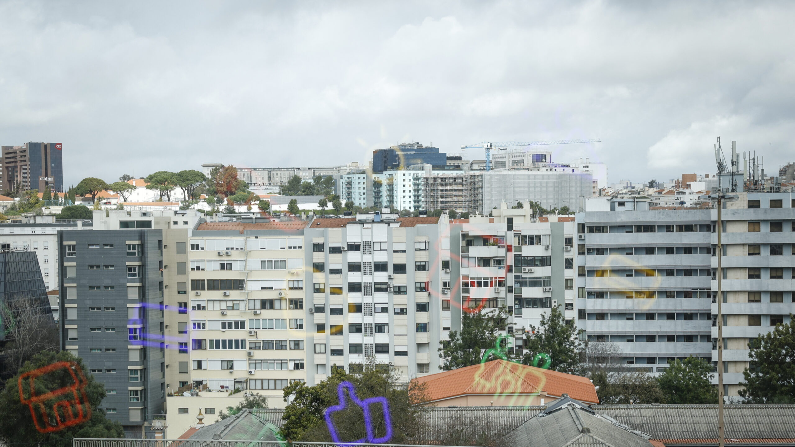 Euribor rate falls today but March average soars across all three terms