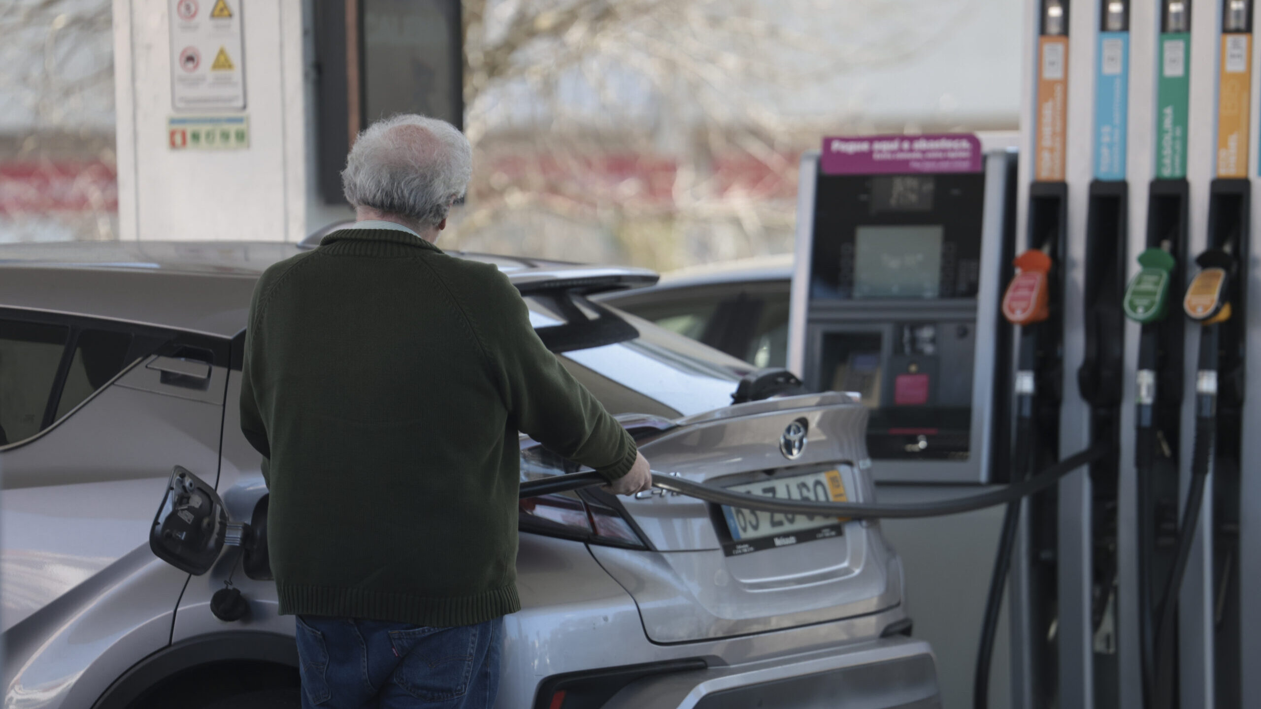 ERSE: Efficient diesel price exceeds 2 euros and petrol approaches that mark