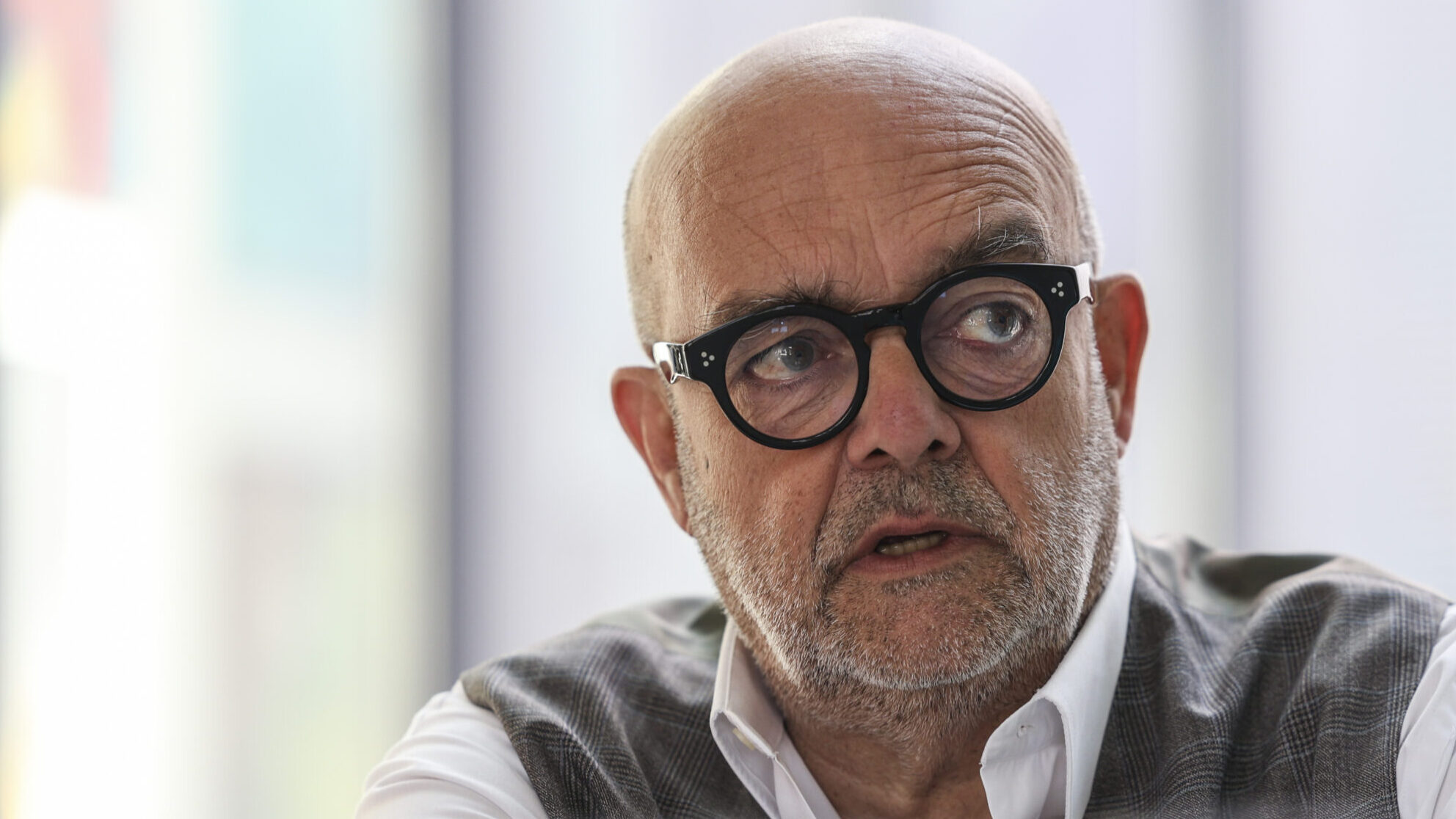 Cabrita Reis leva a Veneza “visão pessoal” da Via Sacra em 14 pinturas inéditas