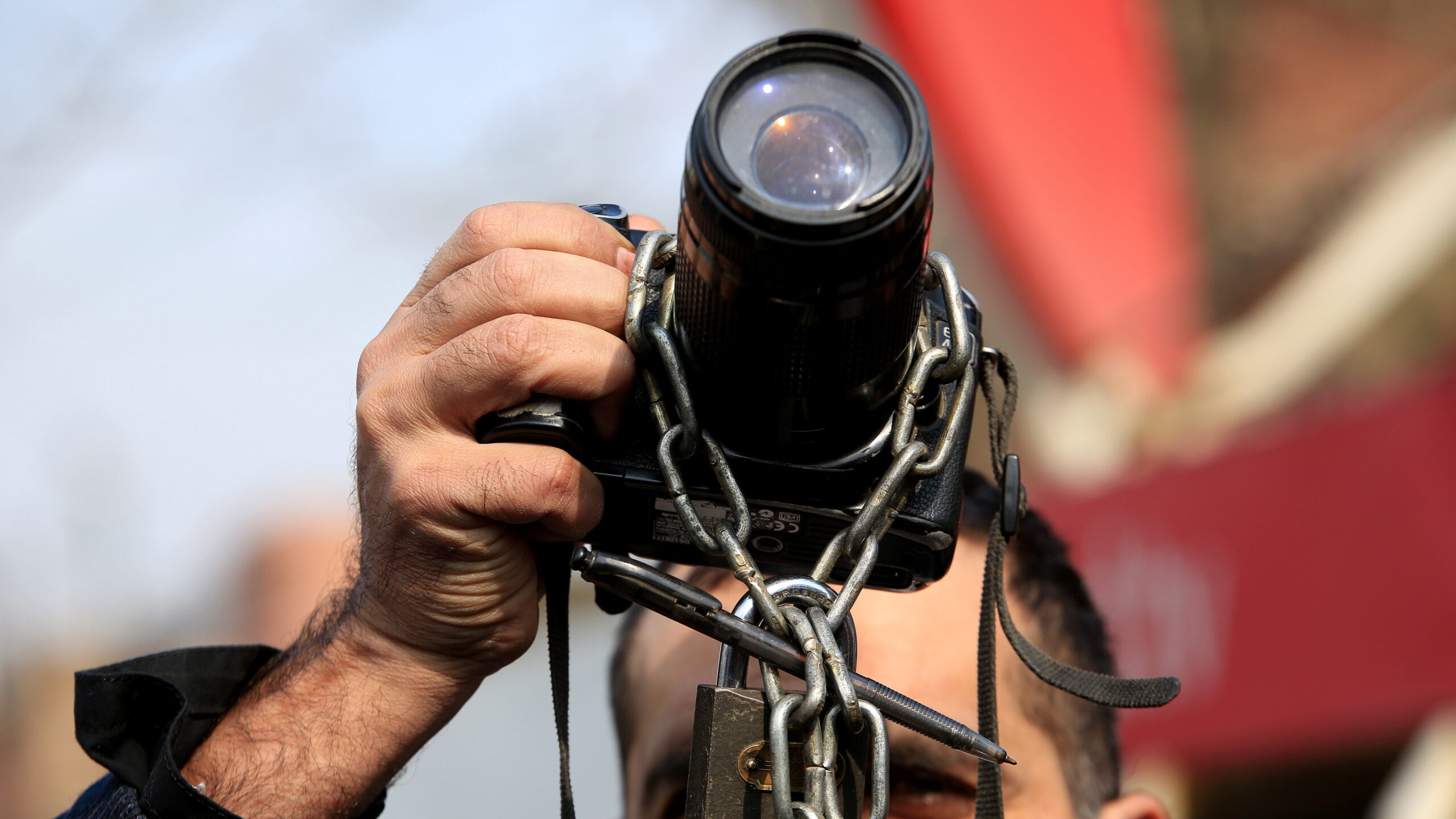 Global press freedom hits a 25-year low. Portugal falls two places to tenth