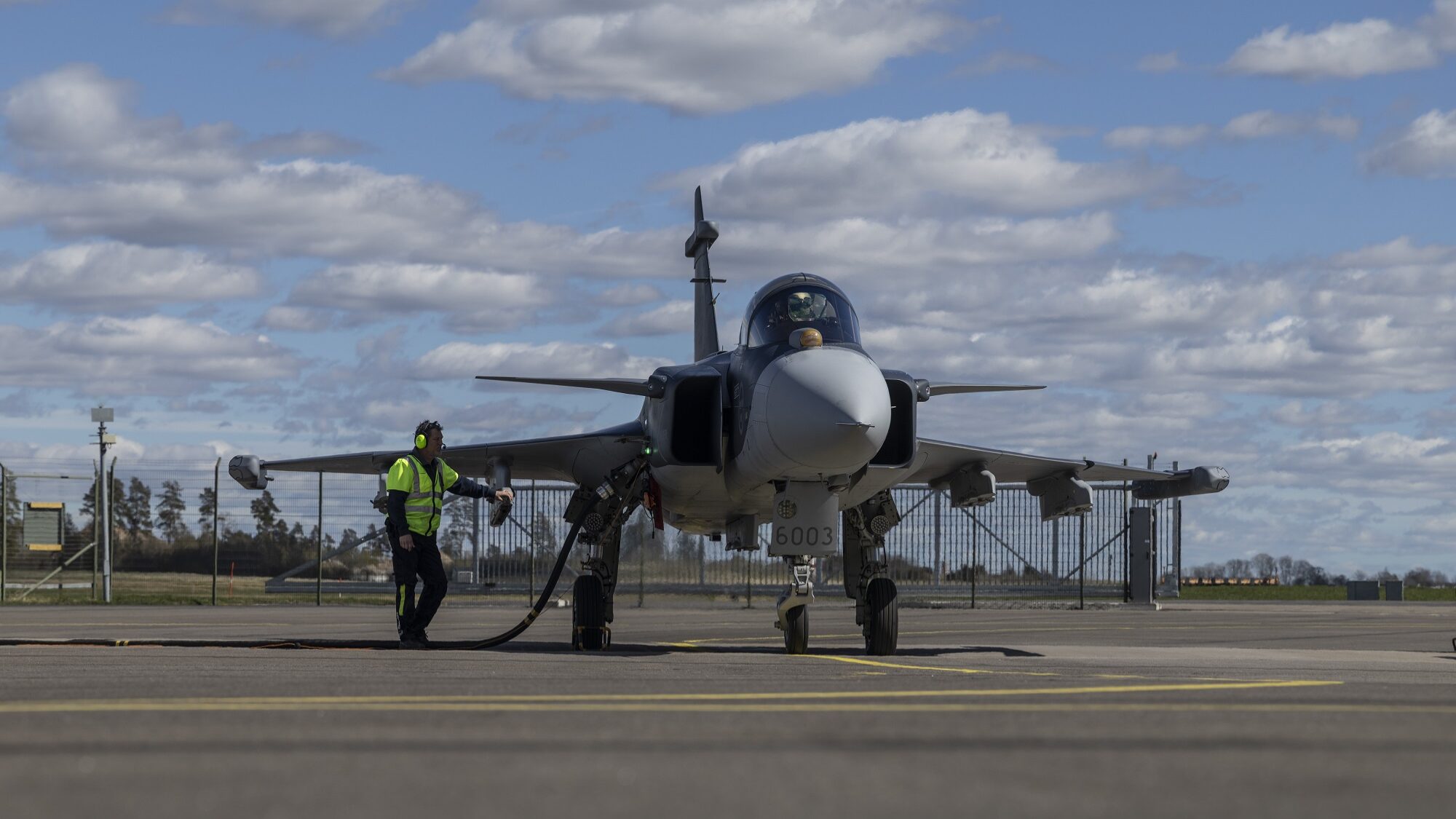 Reino Unido investe 300 milhões de euros para financiar entrega de caças Gripen à Ucrânia