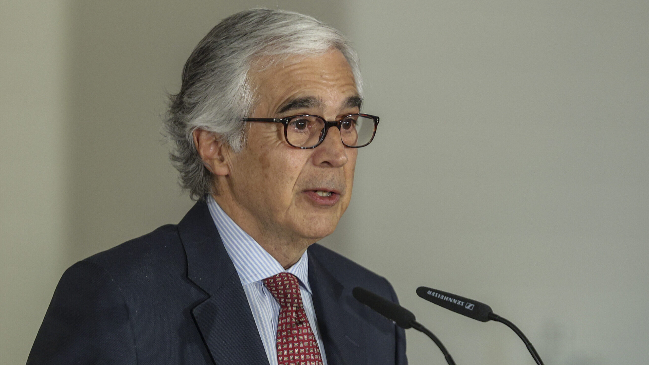 Aguiar-Branco pede ao PSD, Chega e PS que apresentem candidatos ao TC até terça-feira