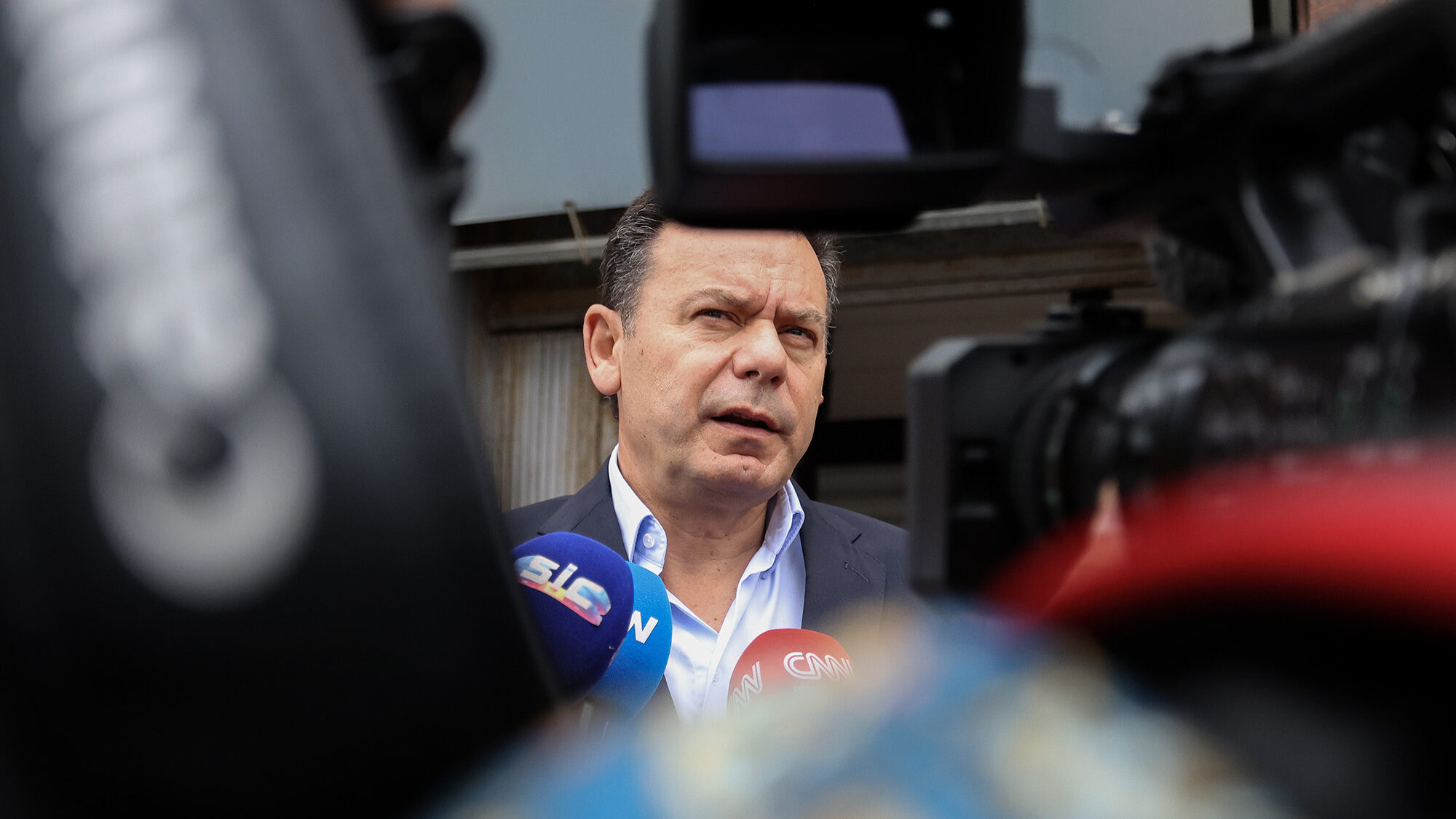 Gobierno decreta luto nacional el domingo por víctimas de sismos en Venezuela