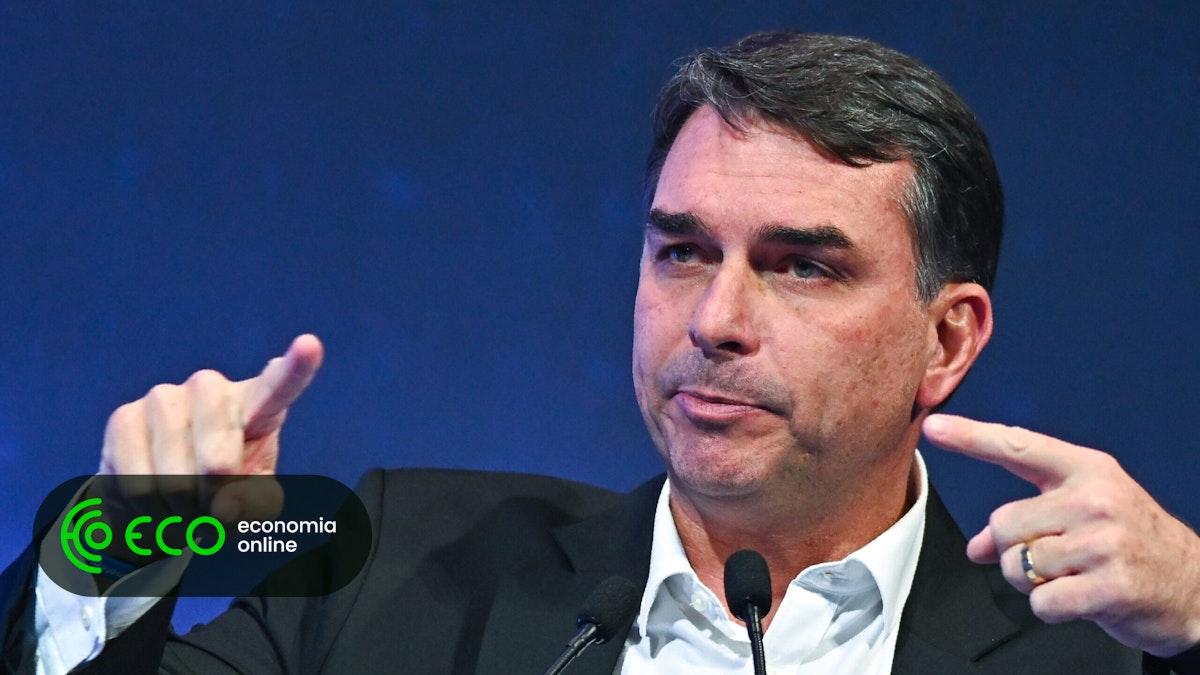 Flávio Bolsonaro oficializa candidatura a las elecciones presidenciales de Brasil