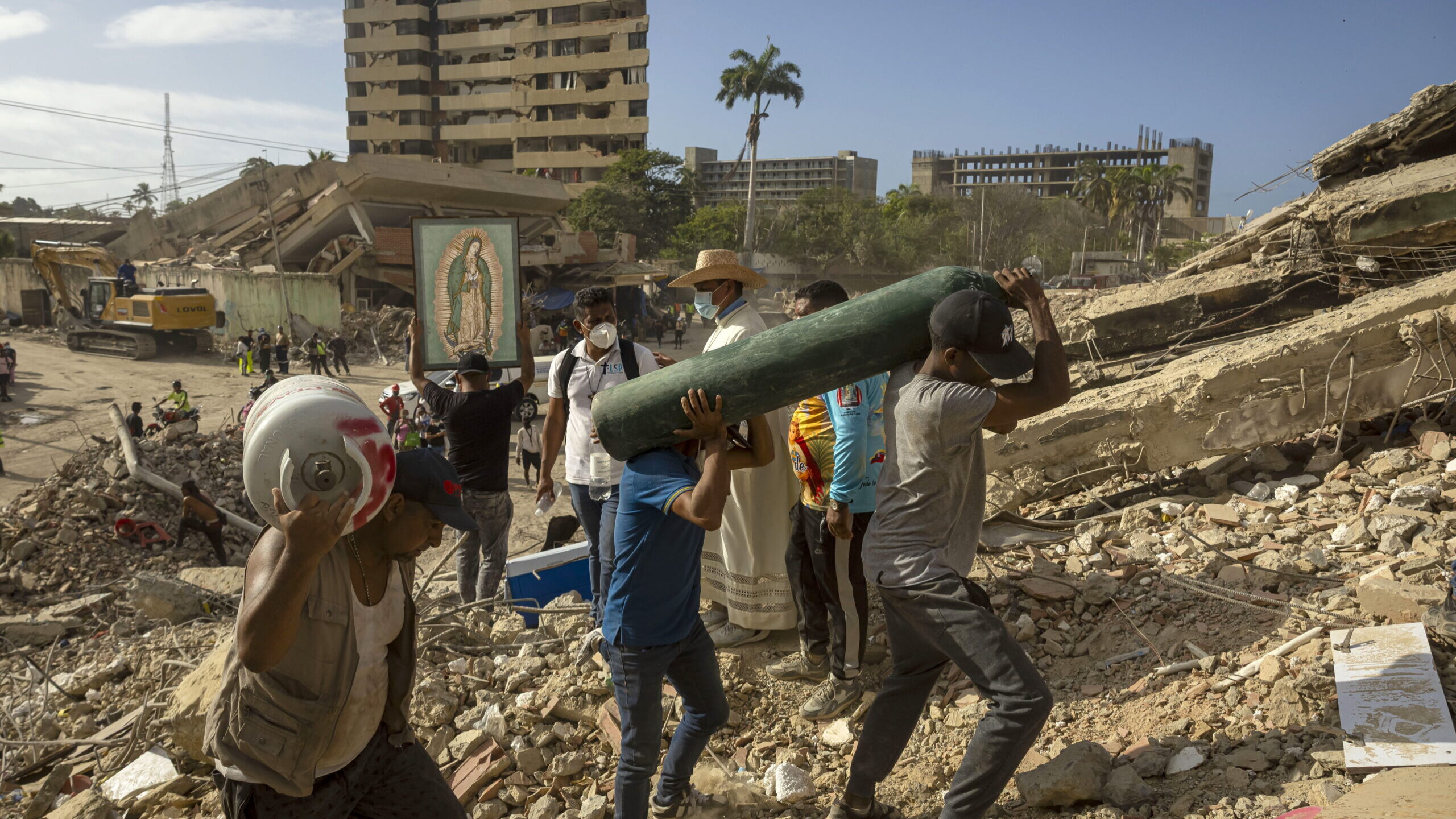 Sobe para 121 número de portugueses e lusodescendentes mortos no sismo na Venezuela