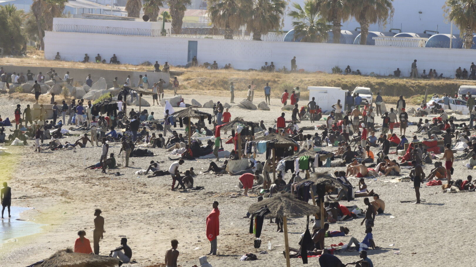 Ministros da UE concordam em reforçar fronteiras e mecanismos de regresso de migrantes