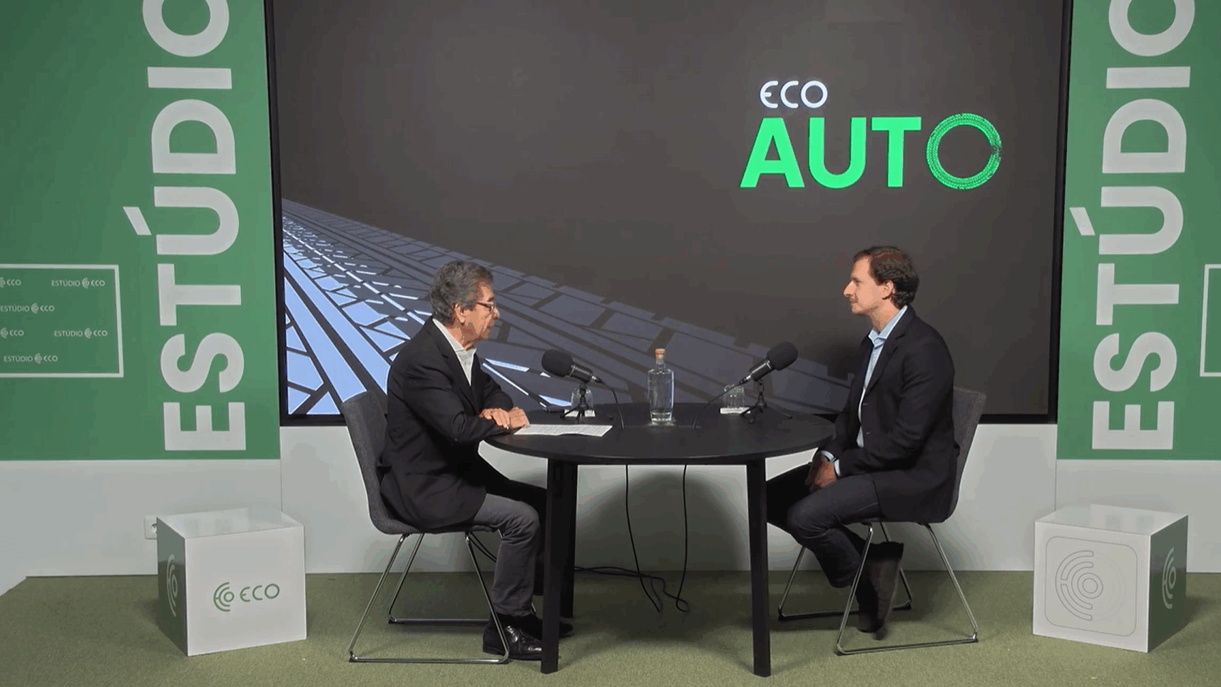Geely quer liderar a próxima geração da mobilidade